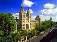 Natural_History_Museum_London.jpg