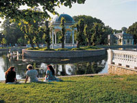 kadriorg_park-c-Tavi-Grepp.jpg