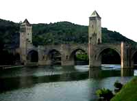 cahors_pont_Valentre.JPG