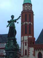 Frankfurt_Romerberg-PM.jpg