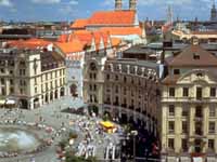 Karlsplatz_Square_Stachus_Munich.jpg