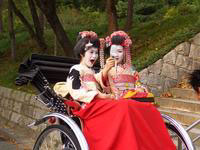 kyoto-gyongeishas_c_KevinMiles.jpg