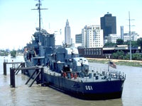 USS_Kidd_moored_on_the_Mississippi.jpg