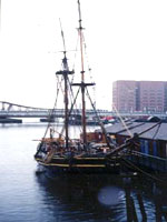 Massachusetts_-_Boston_Tea_Party_JDuk.jpg