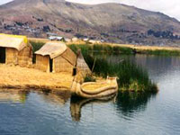 Peru_-_Floating_Islands_of_Lake_Titicaca_JDuk.jpg
