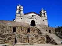 Vilcashuaman_in_Ayacucho.jpg