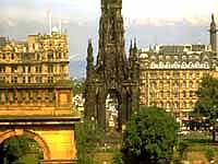 Scott_monument.jpg