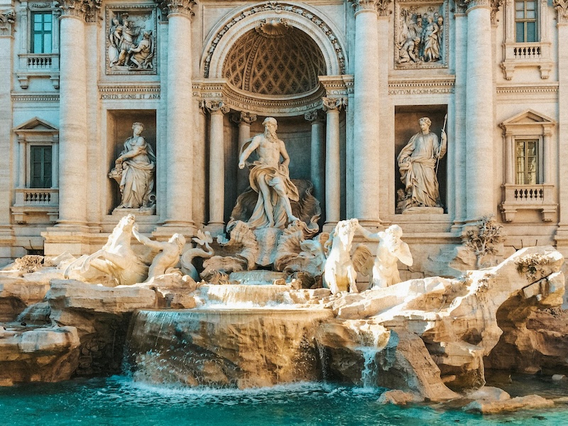 Trevi Fountain (Fontana di Trevi) photo